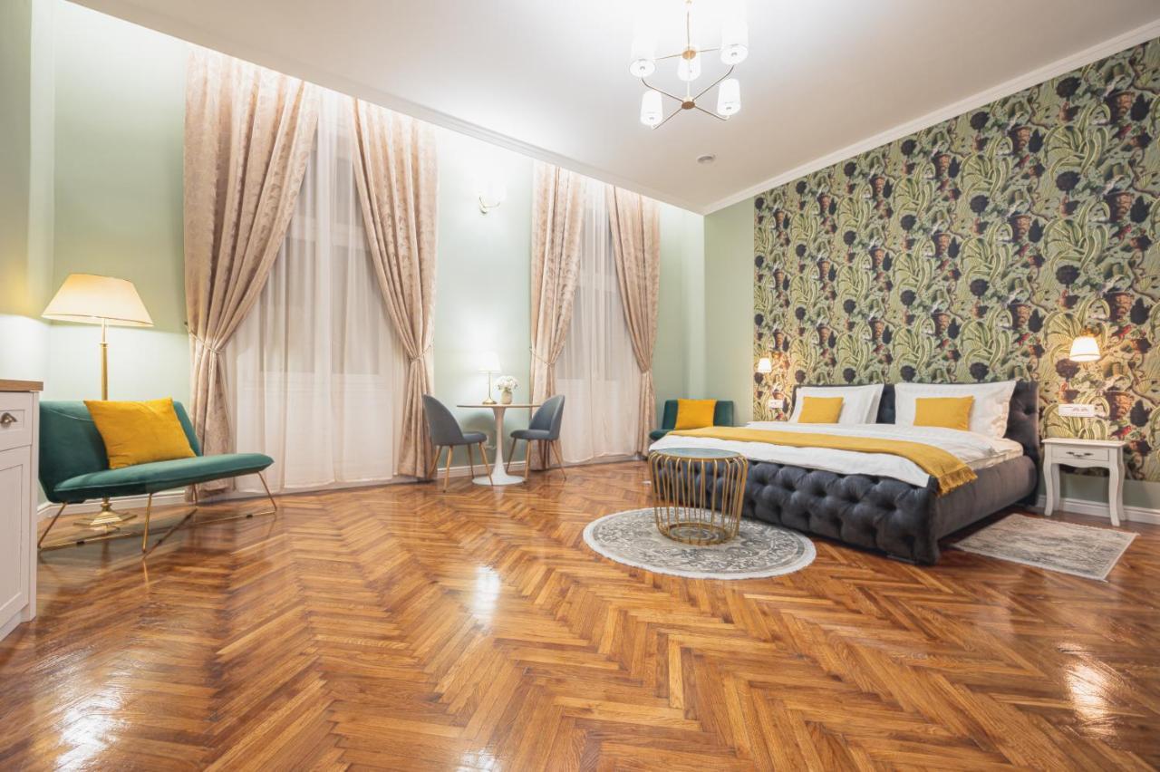 Central Park Apartments Oradea Buitenkant foto