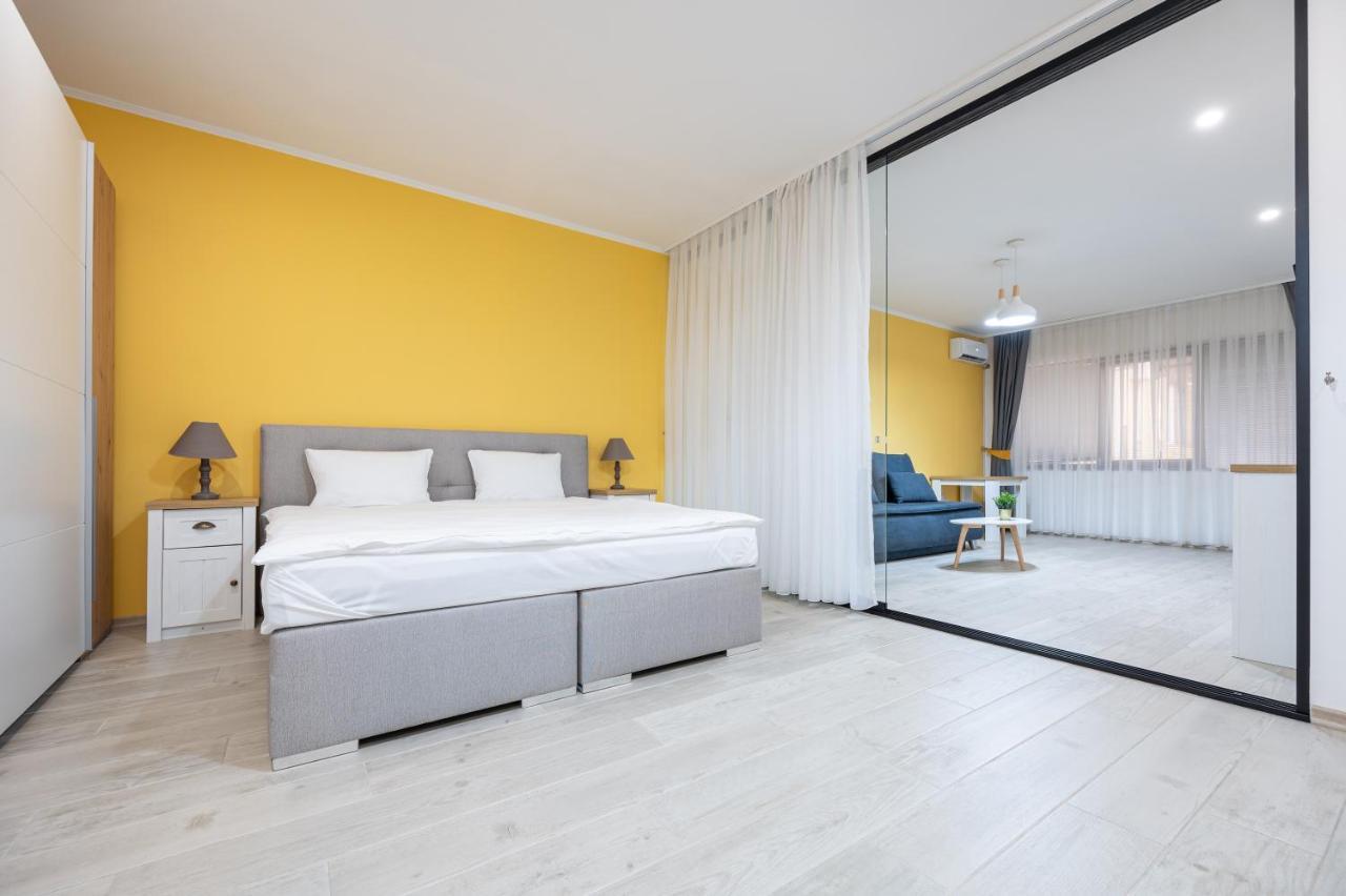 Central Park Apartments Oradea Buitenkant foto
